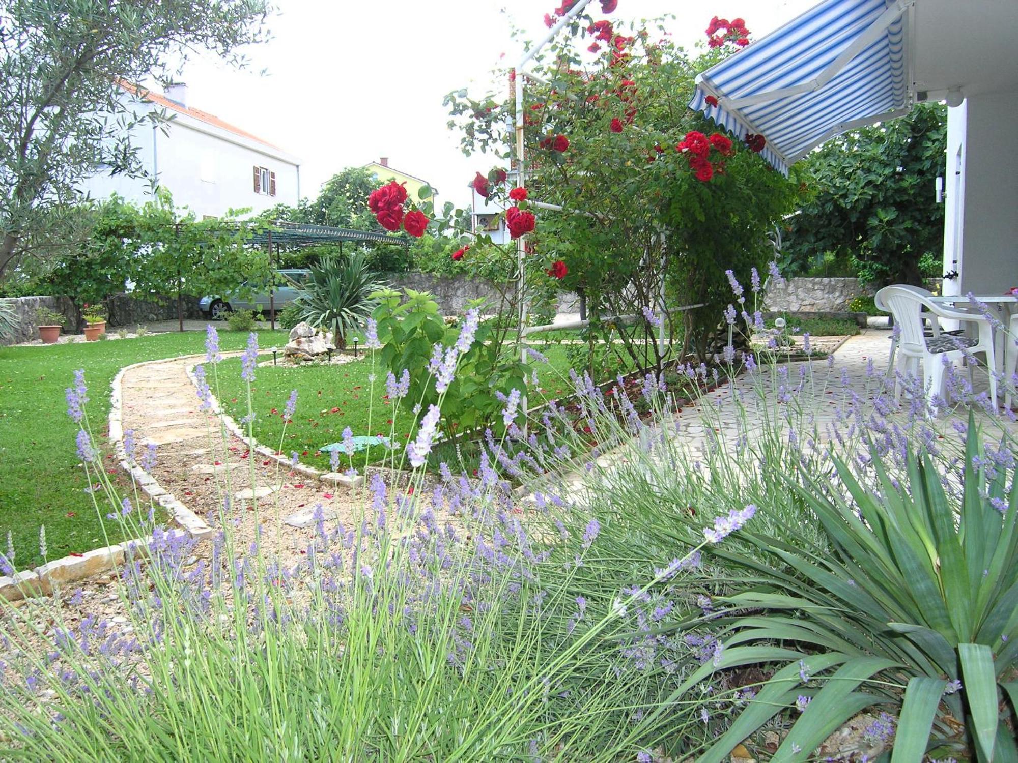 קרק Apartmani Dolencic מראה חיצוני תמונה