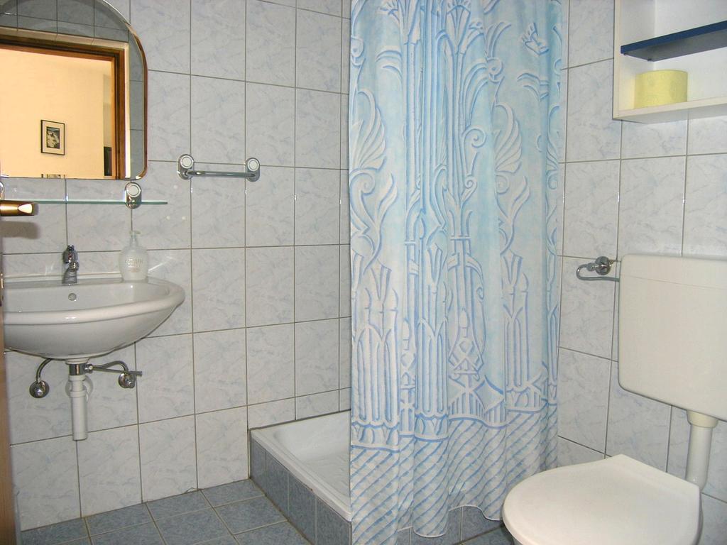 קרק Apartmani Dolencic מראה חיצוני תמונה
